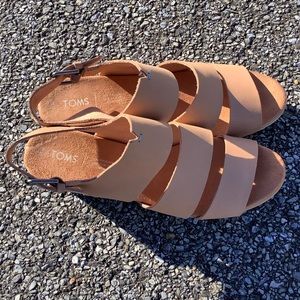 Toms Brown Suede Peep Toe Soft Sandals Size W10| High Block Heels